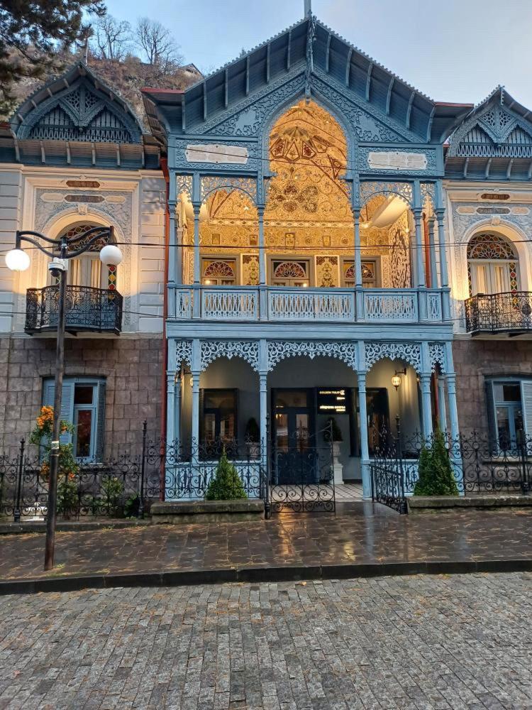 Апартаменты Lizielene Боржоми Экстерьер фото
